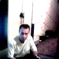 Владимир Попов