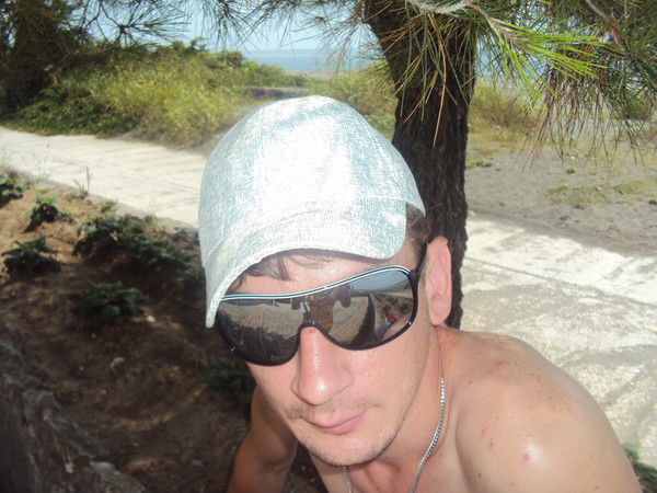 Андрей Колесников