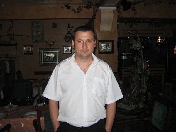 Виктор Махно