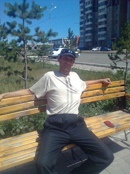 Александр Новиков