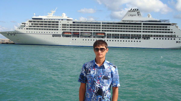 Денис Инякин