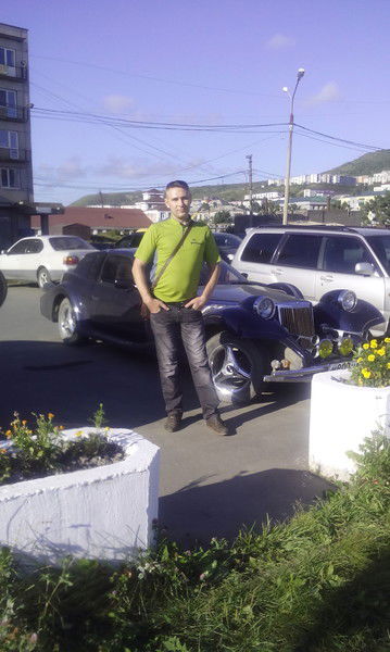 Григорий Волик