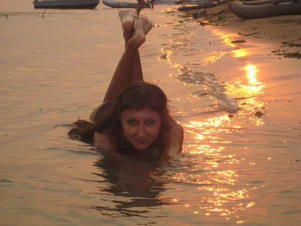 Таня Абарникова