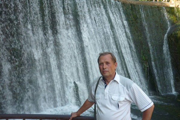 Анатолий Буллер