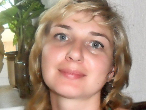 Елена Долгополова