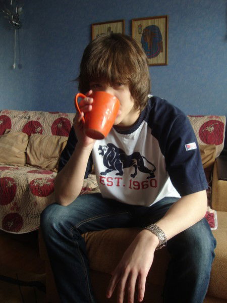 Артём *********