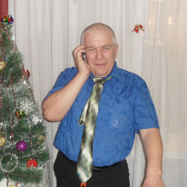 Александр Макаров