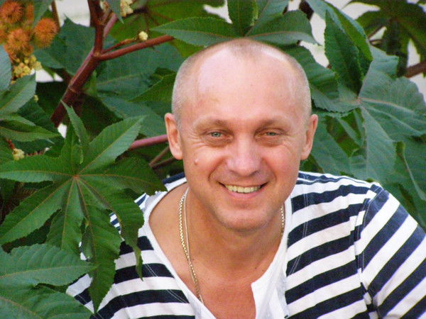 Александр Белов