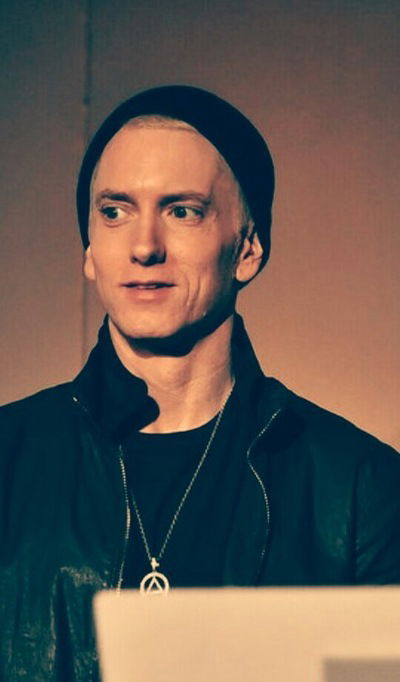 Настя Холод