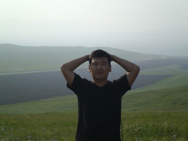 Миша Махаров