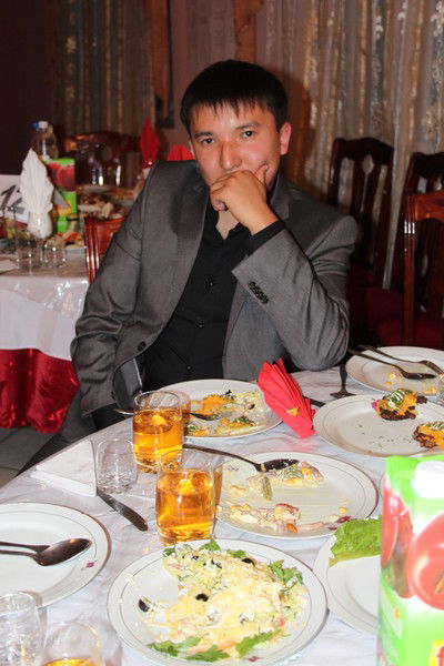 Максат Ашкенов