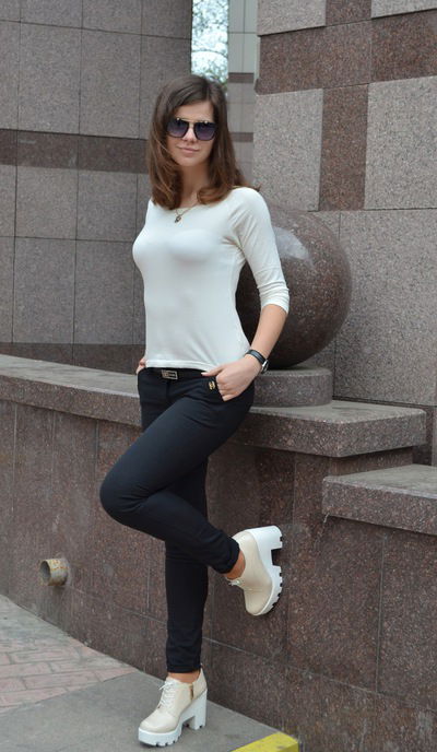 Альона Голімбйовська