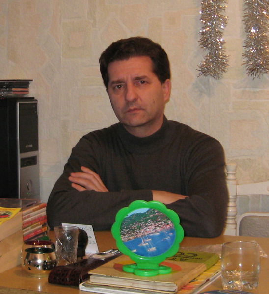 Александр Голенок