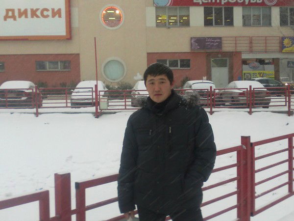 Олжас Саттыбаев