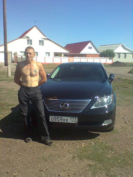 Сергей Леонов