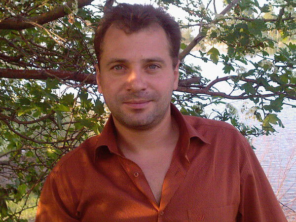 Андрей Макаренко