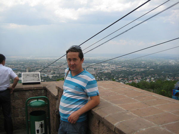 Нариман Сикенов