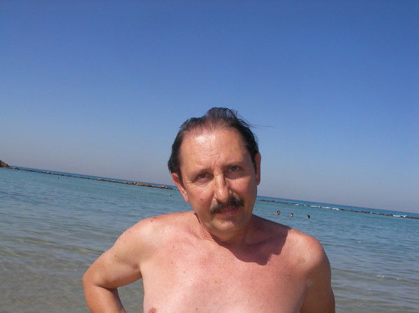 Александр Каминкер