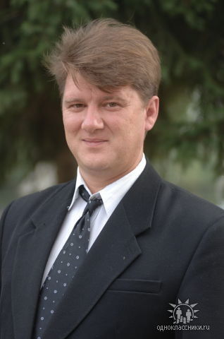 Владимир Устинов