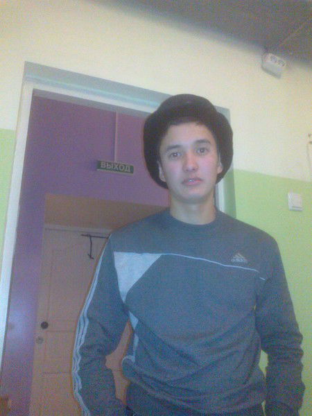 Митчелл Амангельдинов