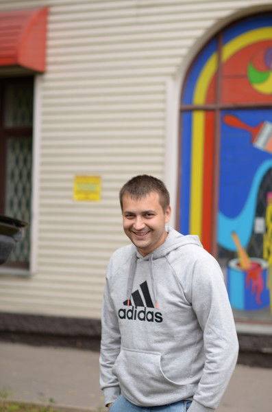 Андрей Наумов