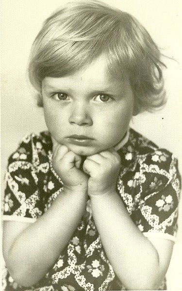 Лена Миханова