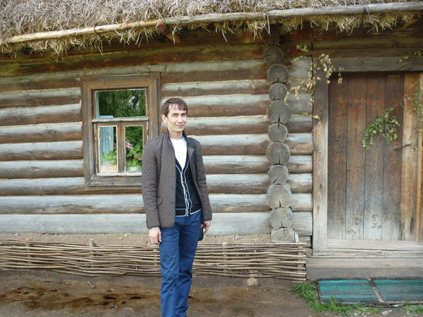 Икром Турсунов