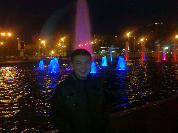 Максим Медведев