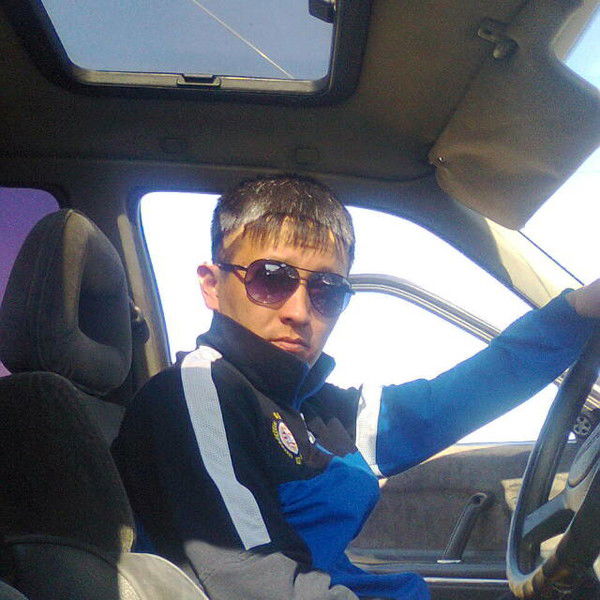 Руслан Какенов