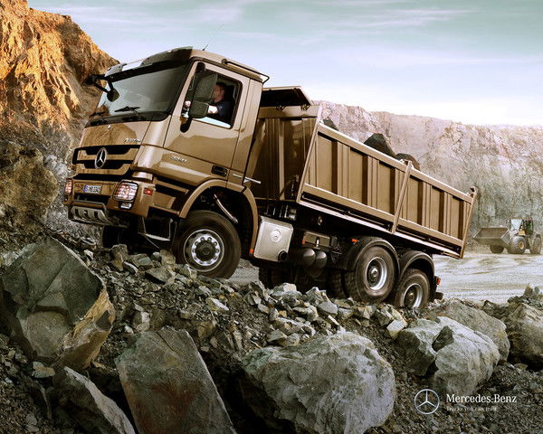 Михаил Николаев