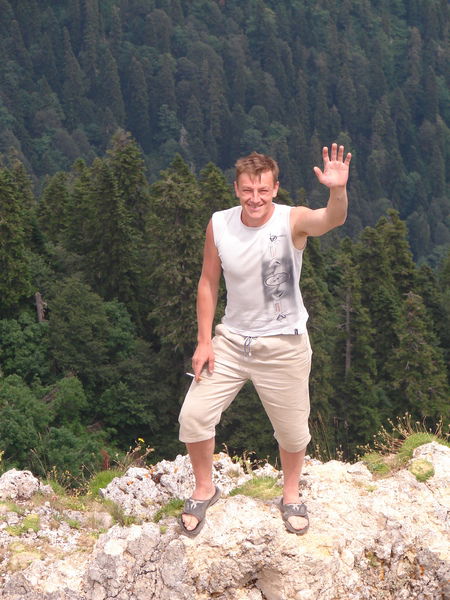 Александр Кнышев