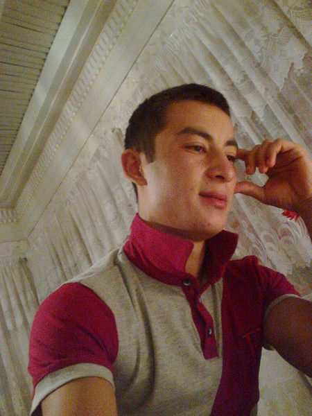 Абдухолик Эшонов