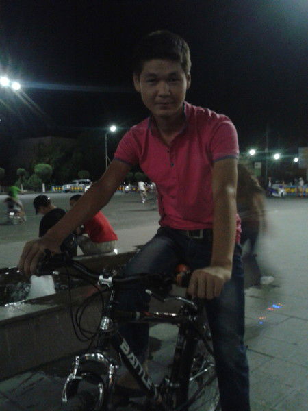 Алмат Ахметкеримов