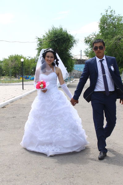 Erlan And Amona And Dilnaz Tahirovy