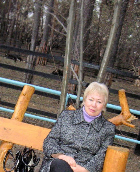 Анна Попова