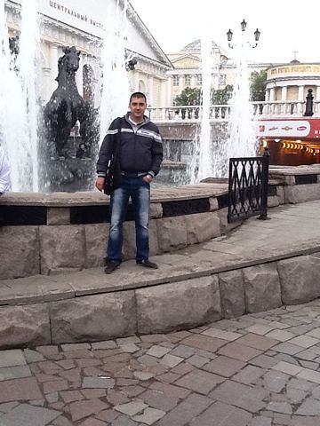 Андрей Сурков