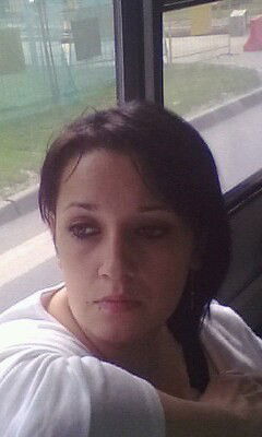 Оленька Мельникова