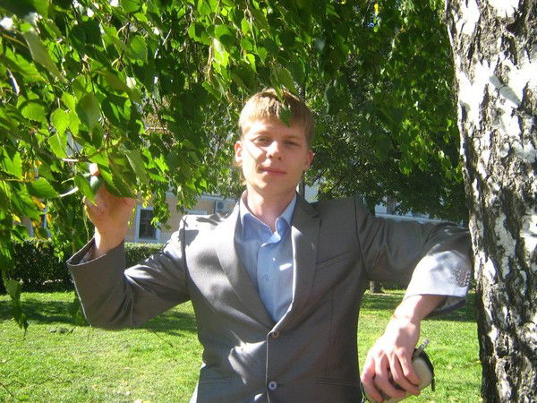 Антон Земсков