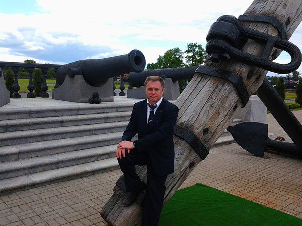 Владимир Маркин