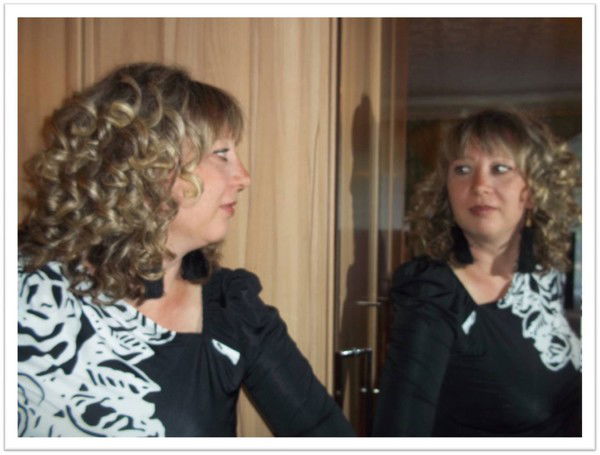 Анна Леонова