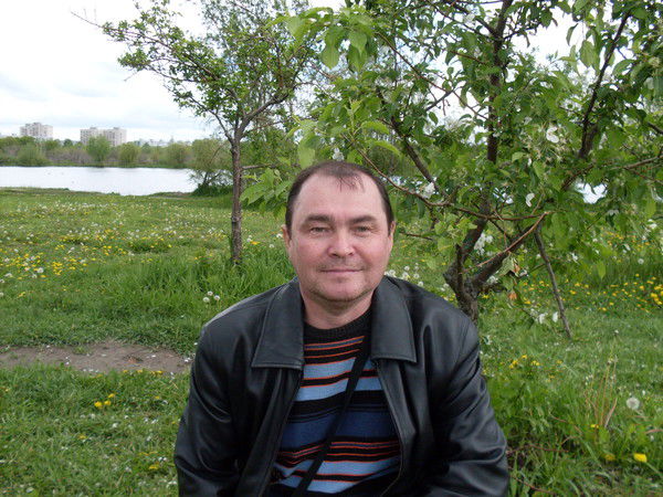 Евгений Петров