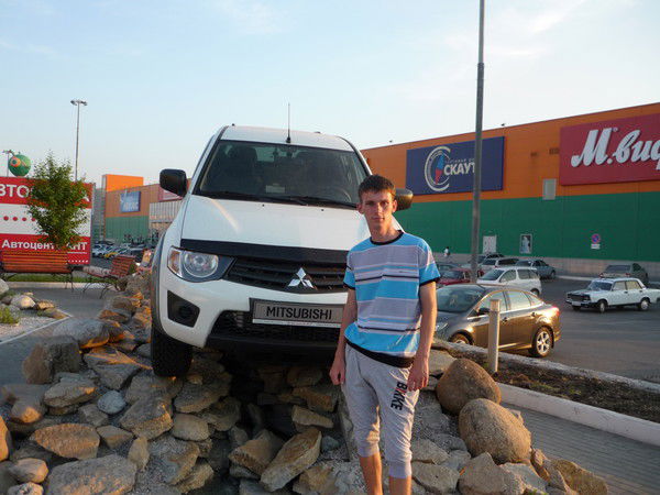 Артём Белых