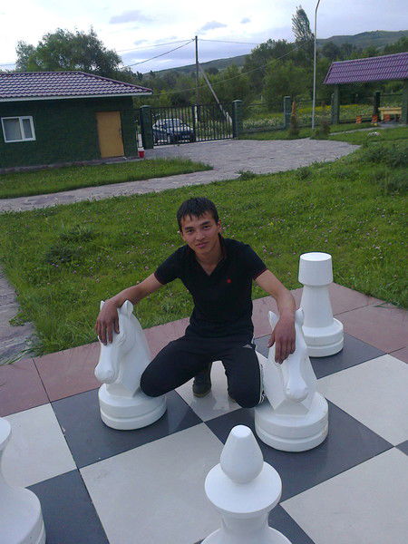 Ернар Омиржан