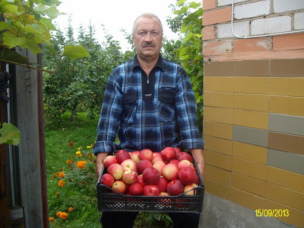 Виталий Ежов