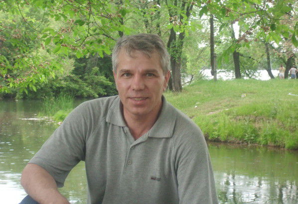 Александр Кедровских