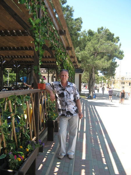 Наумов Юрий