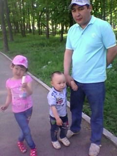 Искендер Алиев