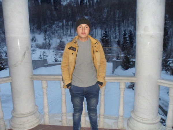 Алмас Ахметов