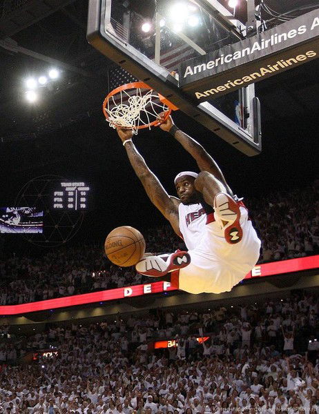 Михаил Югов