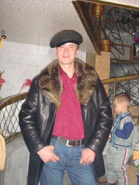 Влад Неволин